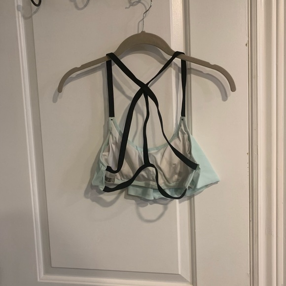 2 for 15$// Victoria’s Secret Bikini Top - Picture 2 of 3